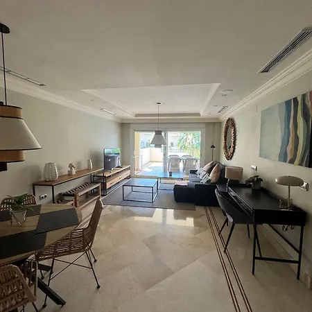 Aloha Hill Club *